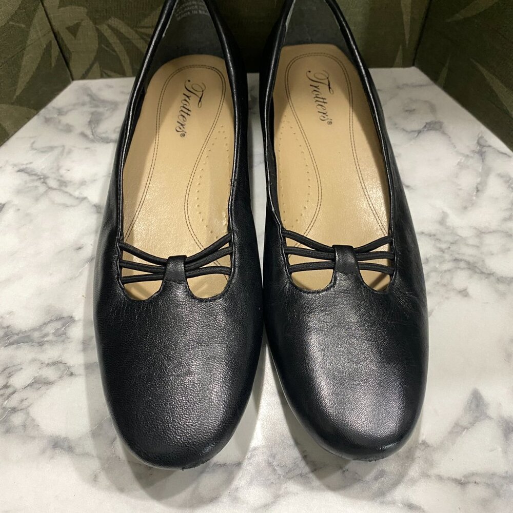 EUC Trotters Black leather flats ~sz 8 1/2 - Picture 9 of 9